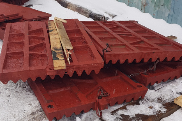 Отгружены плиты с увеличенным зубом СМД-109 / СМД-110